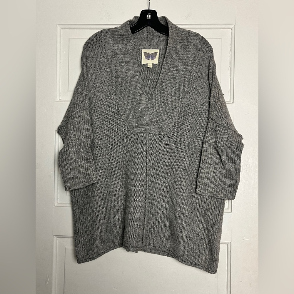Beautiful gray sweater